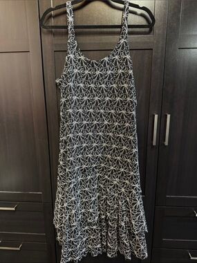 Black Sleeveless Lace-Overlay Midi Dress with White Embroidery